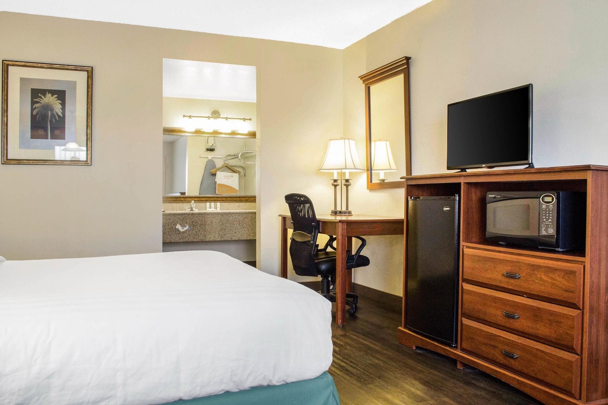 Quality Inn Benson I-10 Exit 304 Екстер'єр фото