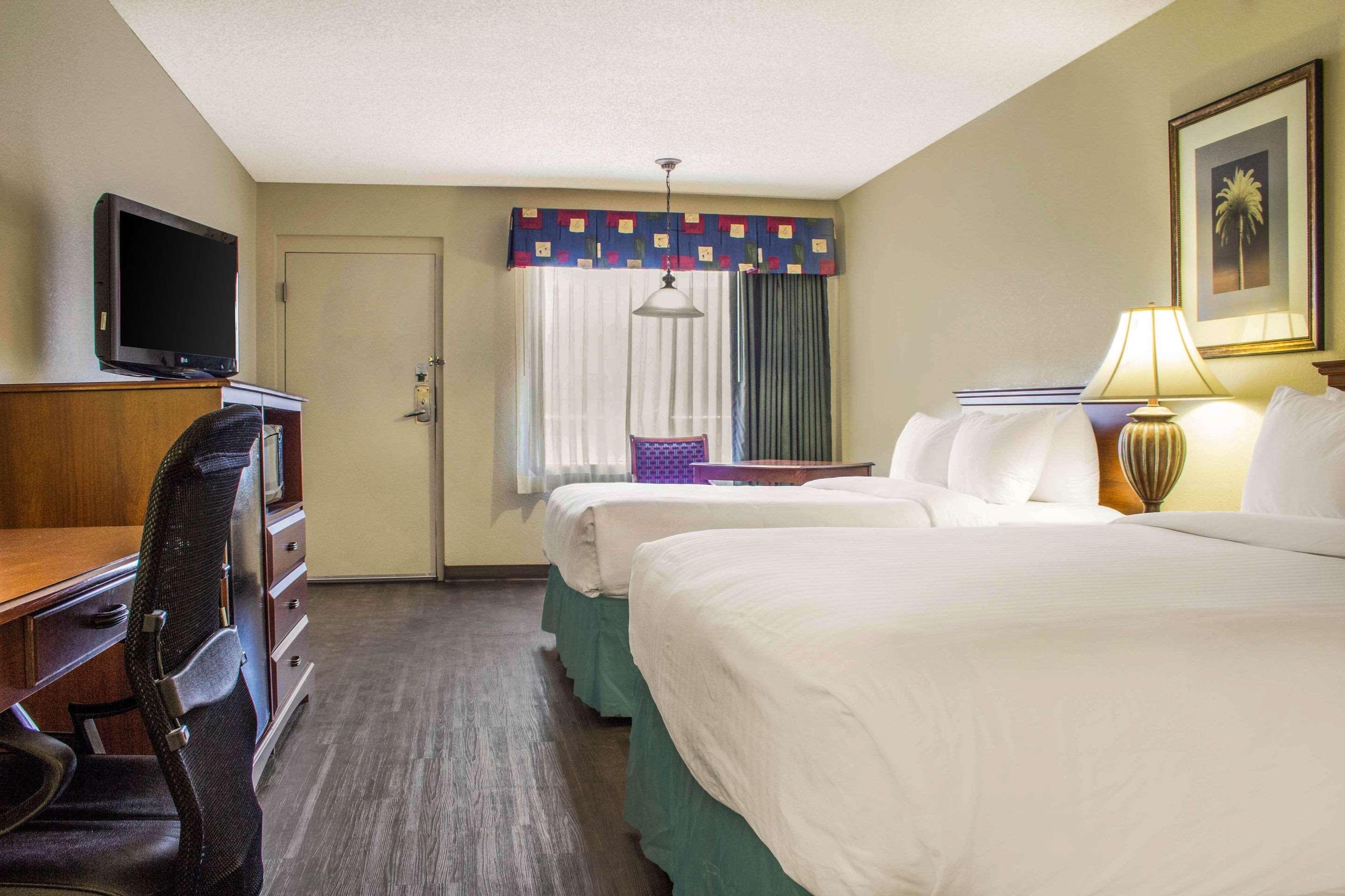Quality Inn Benson I-10 Exit 304 Екстер'єр фото