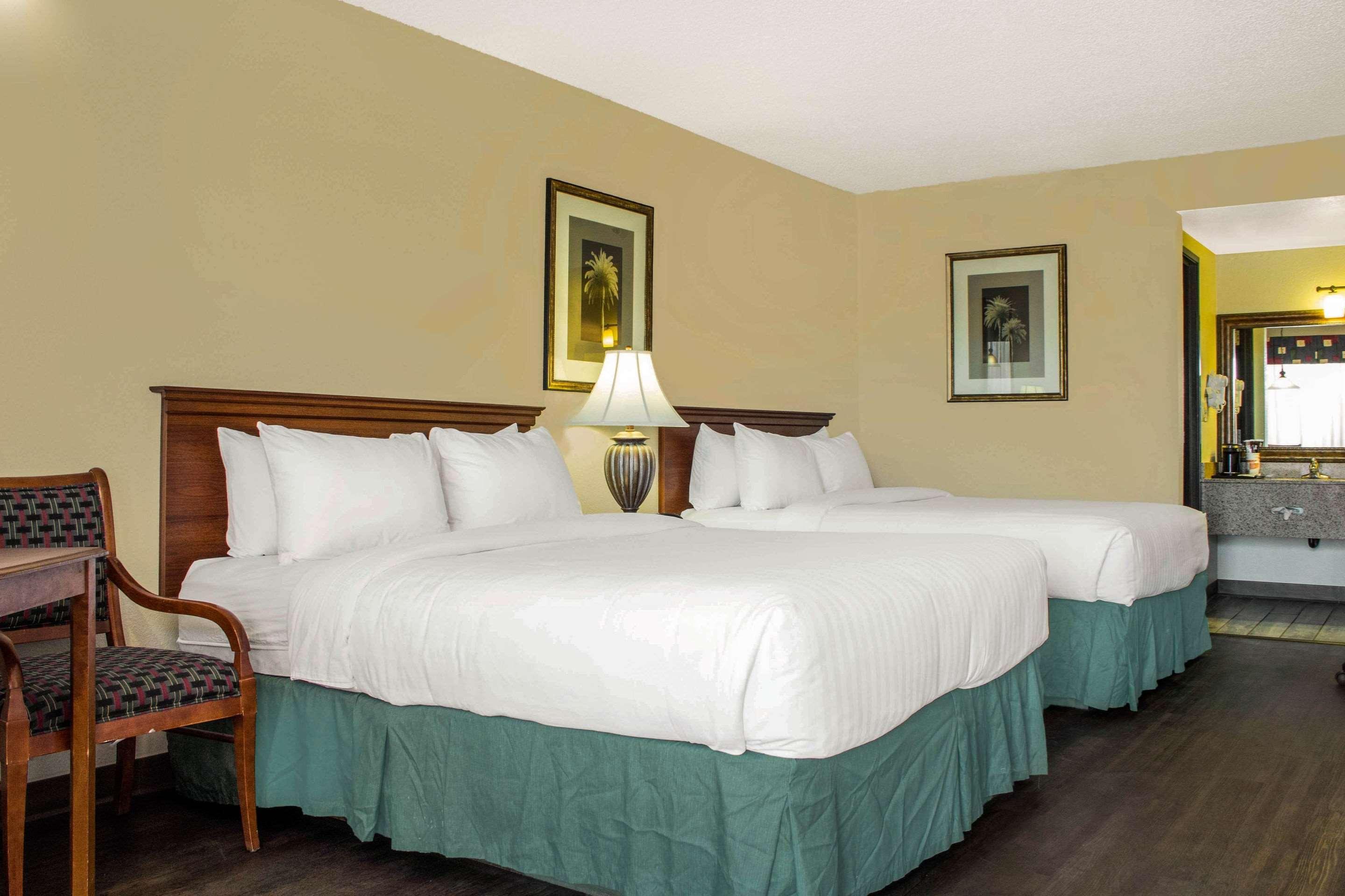 Quality Inn Benson I-10 Exit 304 Екстер'єр фото
