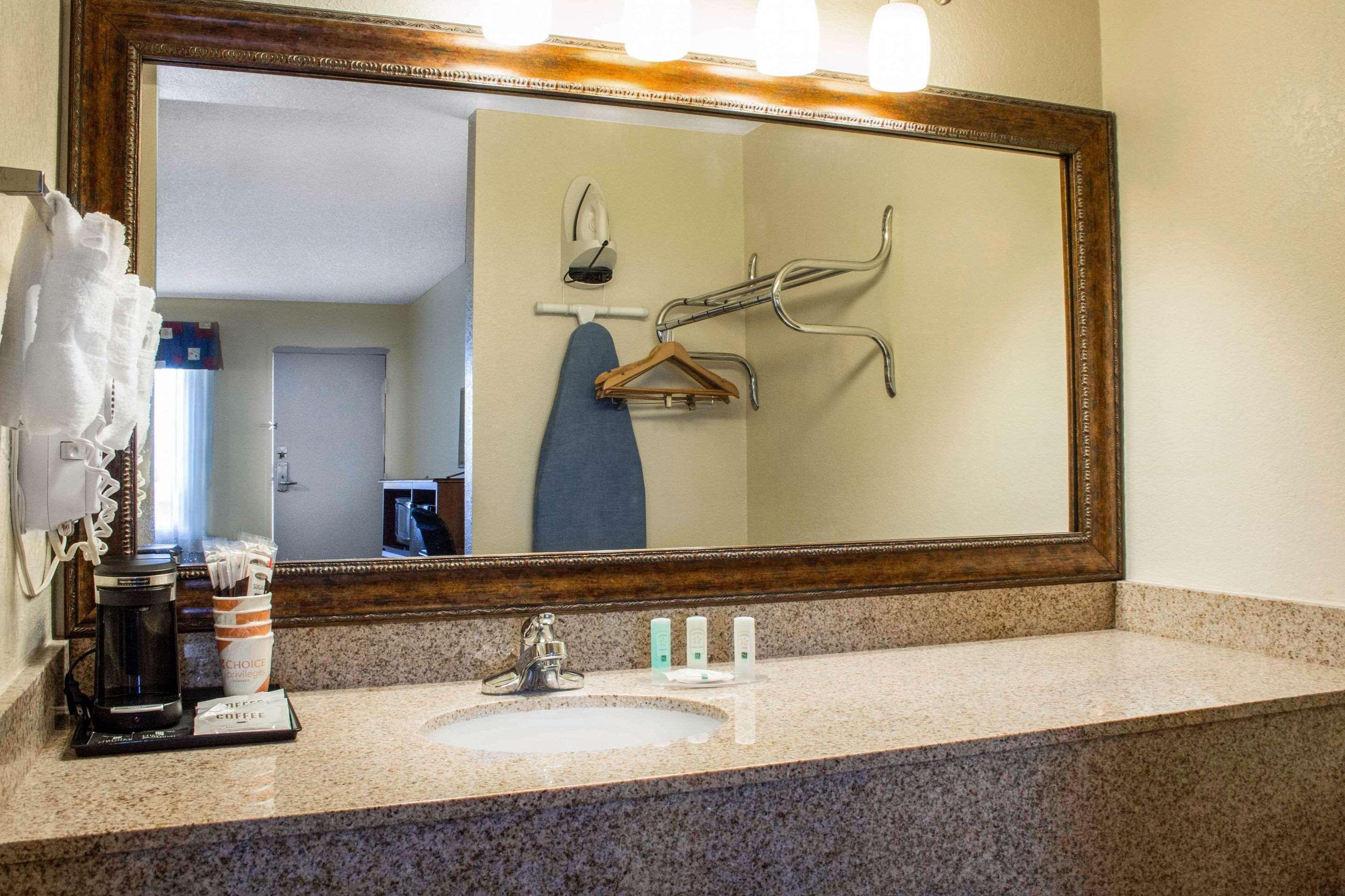 Quality Inn Benson I-10 Exit 304 Екстер'єр фото