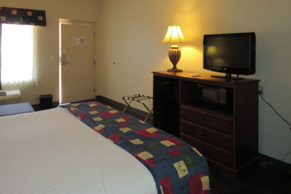 Quality Inn Benson I-10 Exit 304 Екстер'єр фото