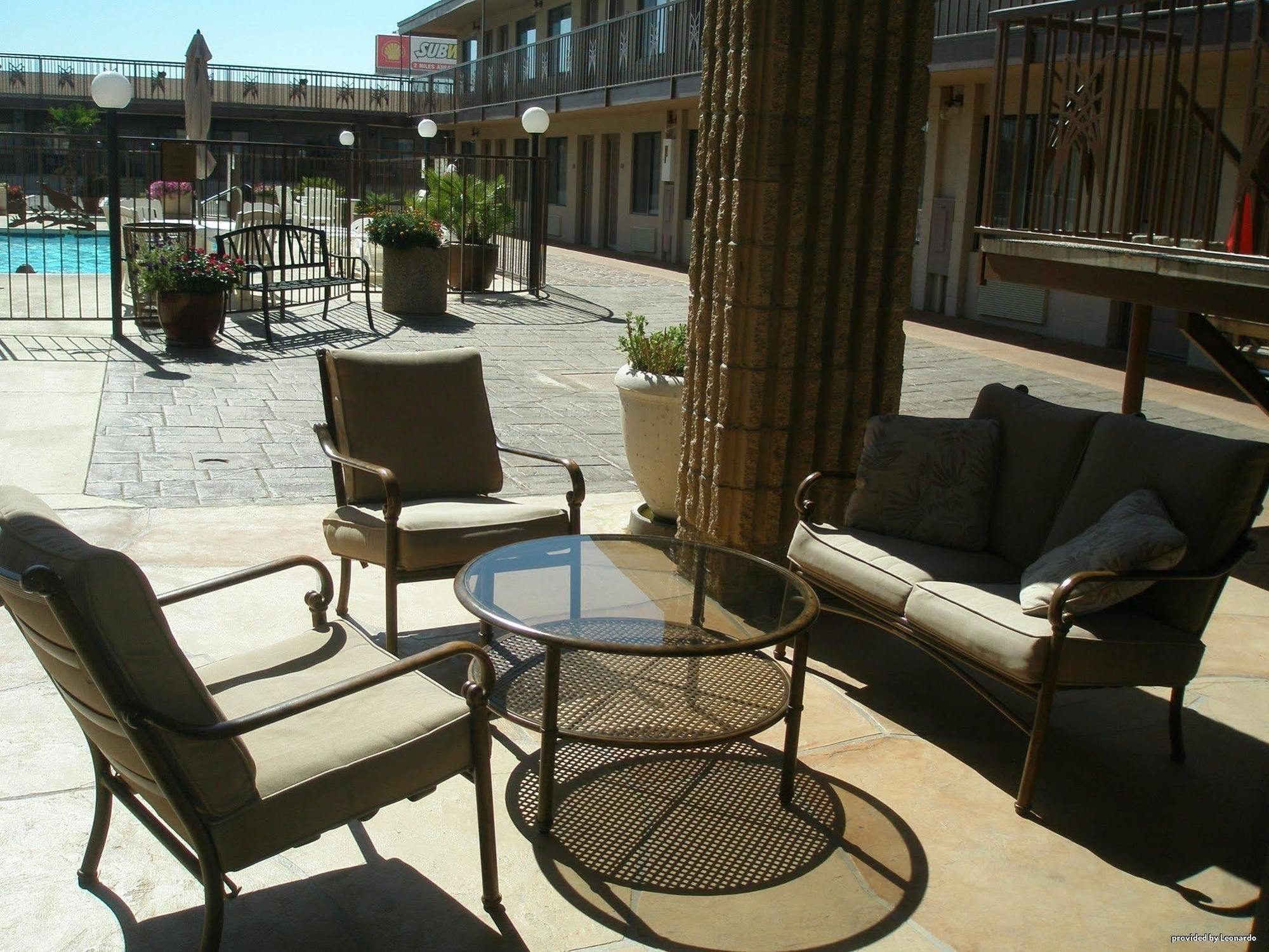 Quality Inn Benson I-10 Exit 304 Екстер'єр фото